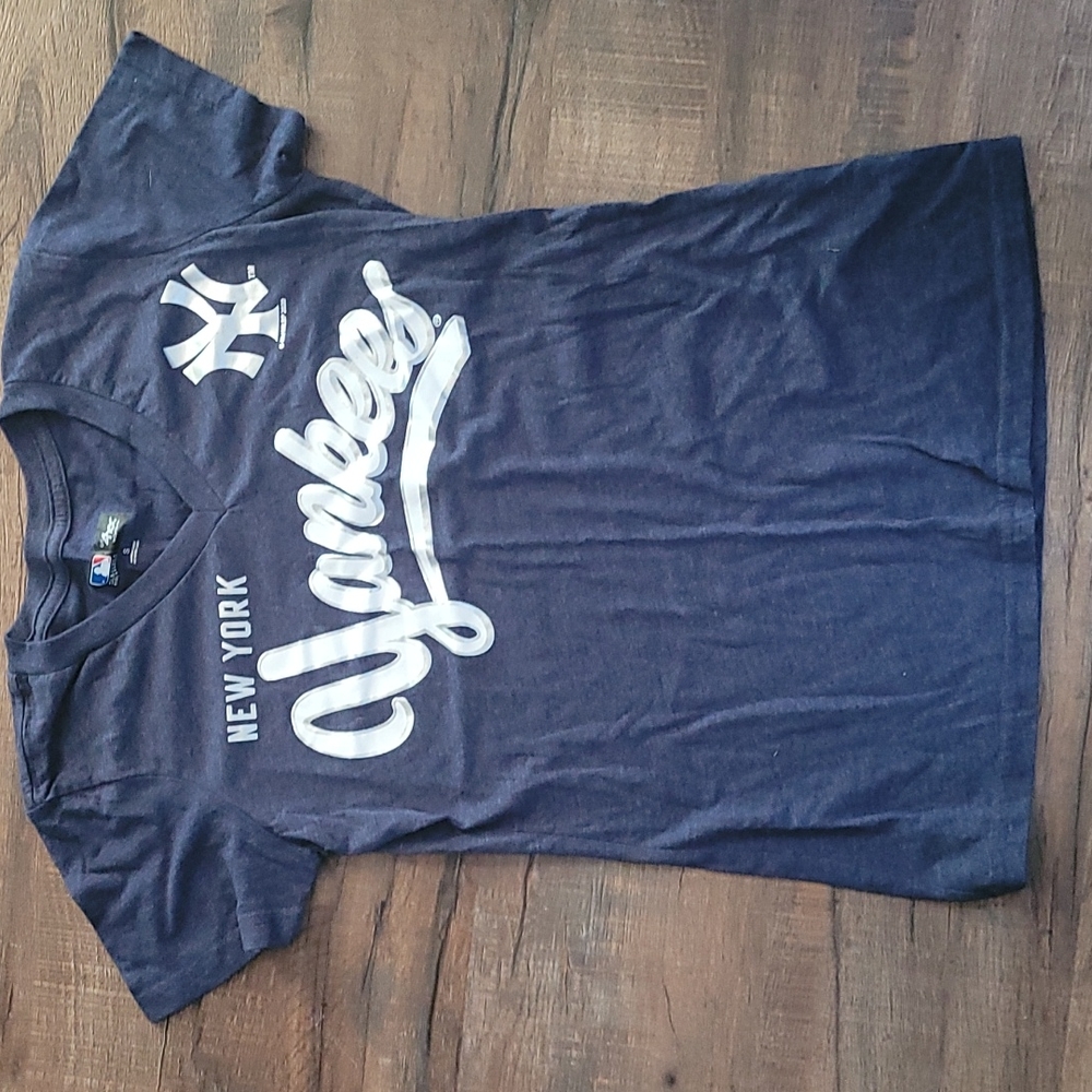 MLB New York Yankees Vneck